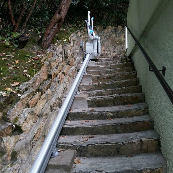 les monte-escalier