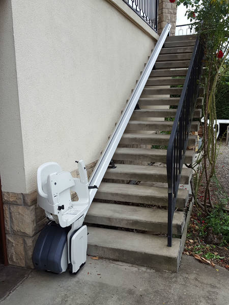 monte charge escalier maison