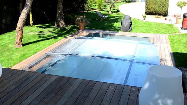 abri piscine terrasse plat bois