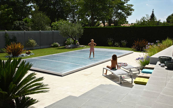 abri piscine gonflable