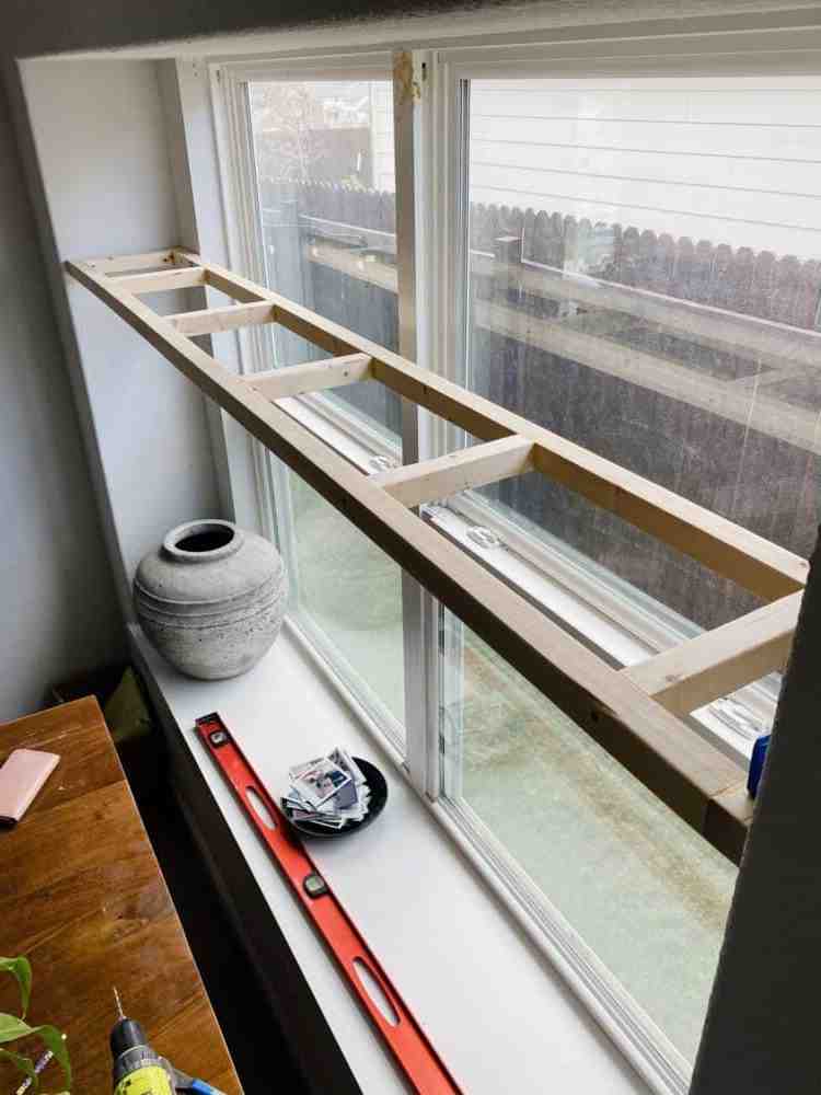 Comment poser un appui de fenêtre en PVC ?